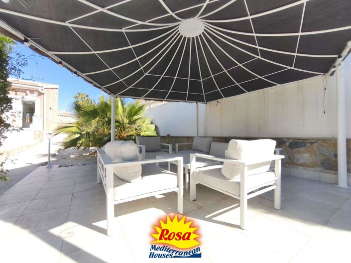 Image No.5-3 Bed Chalet for sale