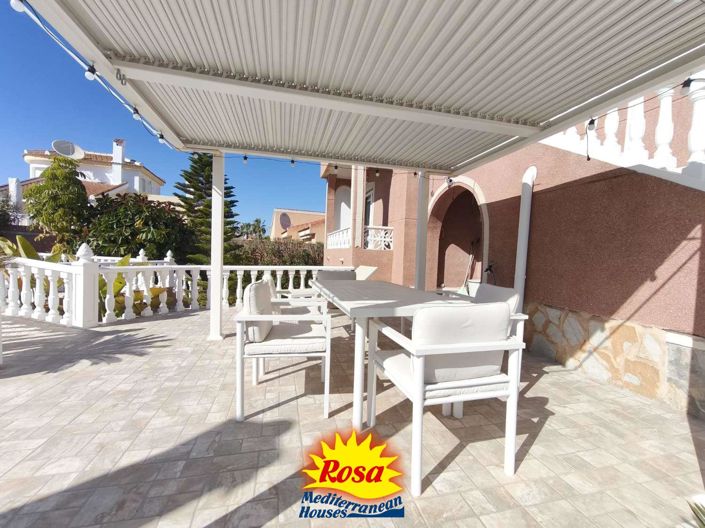 Image No.5-3 Bed Chalet for sale