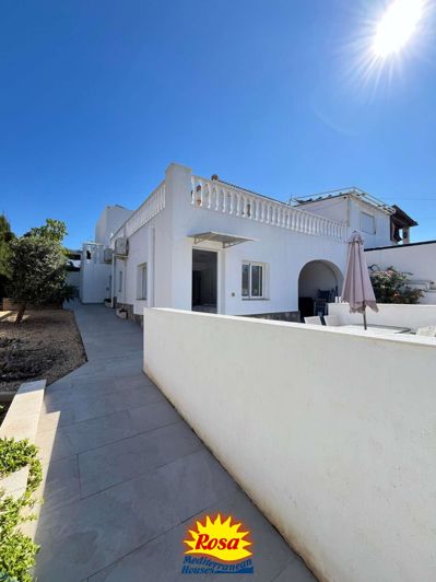 Image No.2-3 Bed Chalet for sale