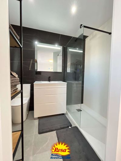 Image No.27-3 Bed Chalet for sale