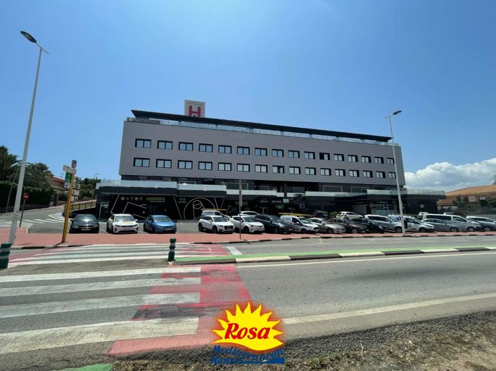 Image No.30-3 Bed Chalet for sale