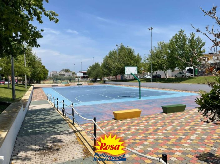 Image No.31-3 Bed Chalet for sale