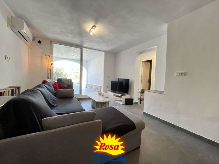 Image No.8-3 Bed Chalet for sale