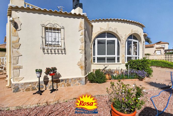 Image No.2-2 Bed Villa for sale