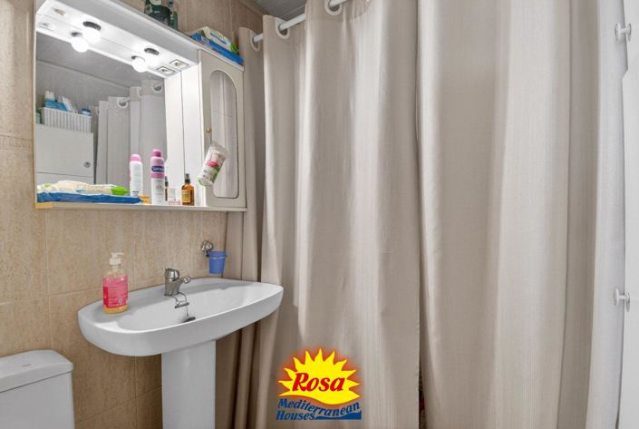 Image No.25-2 Bed Villa for sale