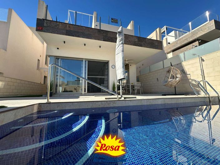 Image No.2-Villa de 3 chambres à vendre à Villamartin