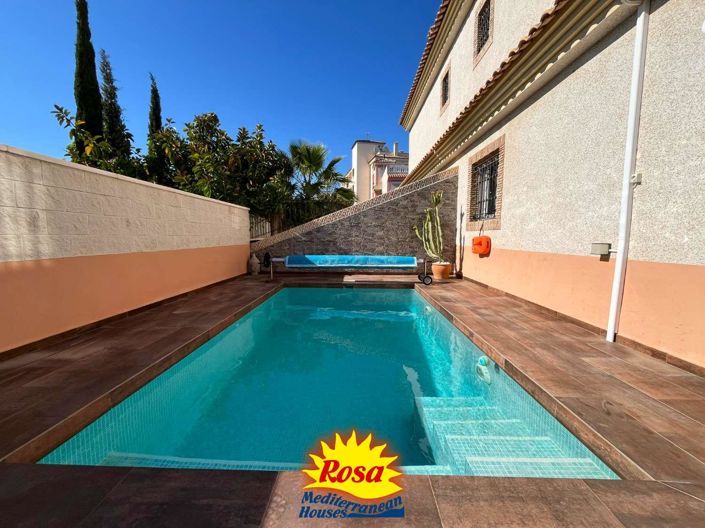 Image No.24-3 Bed Property for sale