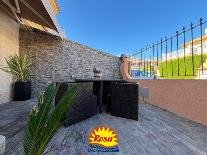 Image No.26-3 Bed Property for sale