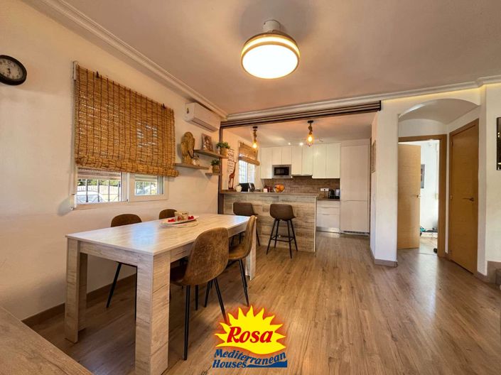 Image No.4-3 Bed Property for sale