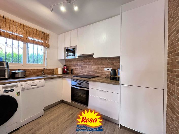 Image No.7-3 Bed Property for sale