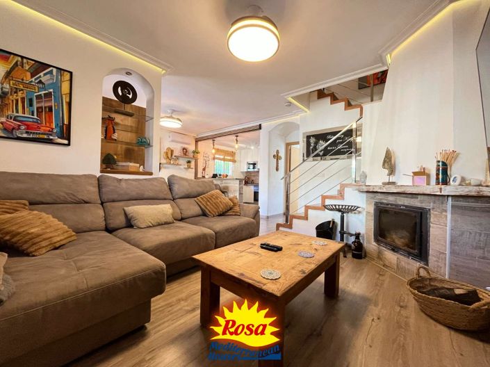 Image No.8-3 Bed Property for sale