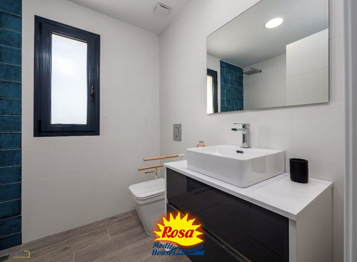 Image No.36-3 Bed Apartment for sale