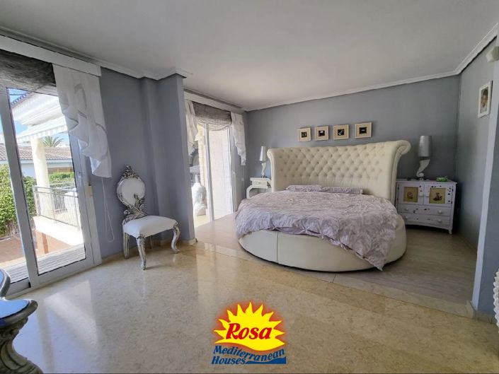 Image No.16-Villa de 5 chambres à vendre à Torrevieja