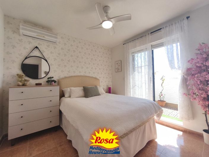 Image No.20-3 Bed Property for sale