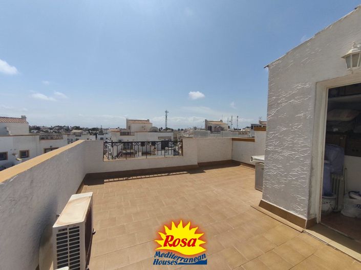 Image No.25-3 Bed Property for sale