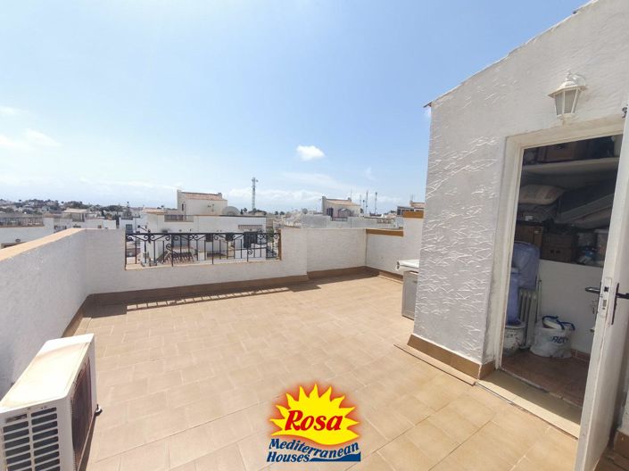 Image No.28-3 Bed Property for sale