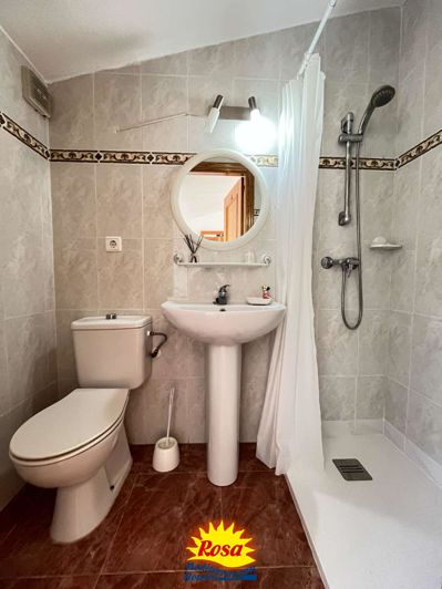 Image No.18-3 Bed Property for sale