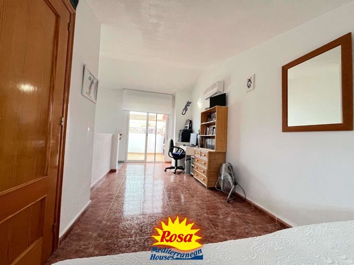 Image No.19-3 Bed Property for sale