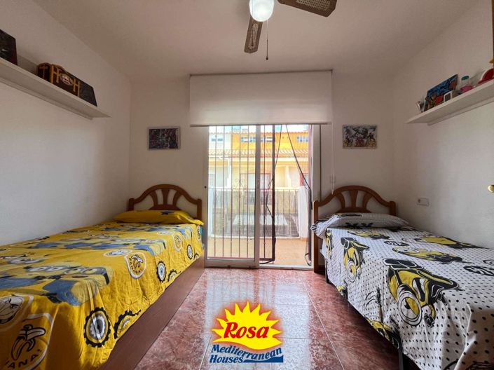 Image No.28-3 Bed Property for sale