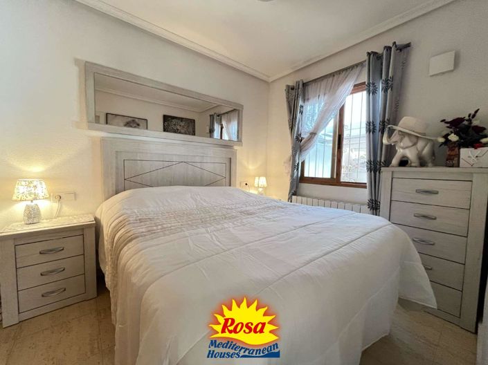 Image No.18-2 Bed Property for sale