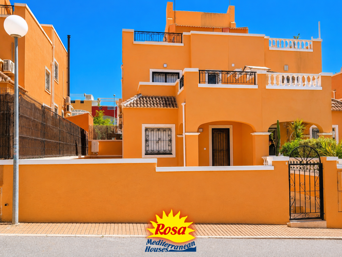 Image No.19-3 Bed Property for sale