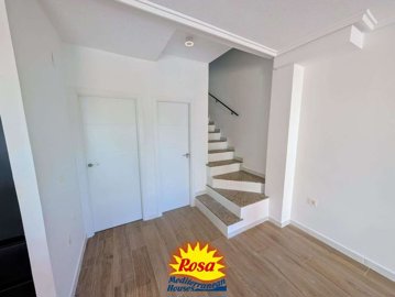 property281373445