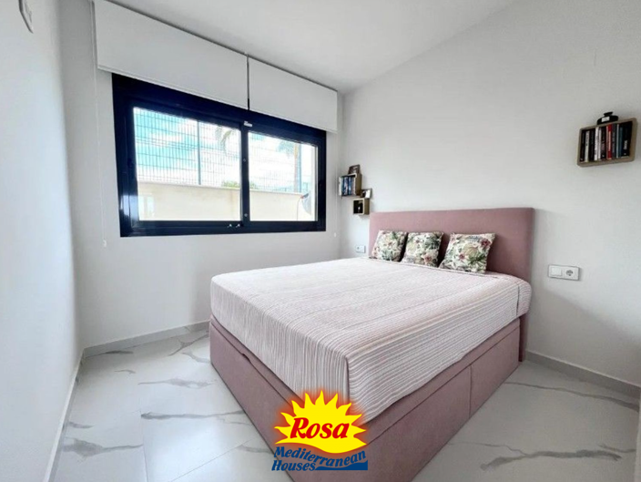 Image No.19-2 Bed Villa for sale