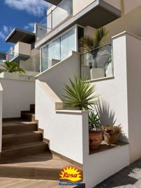 property279585704