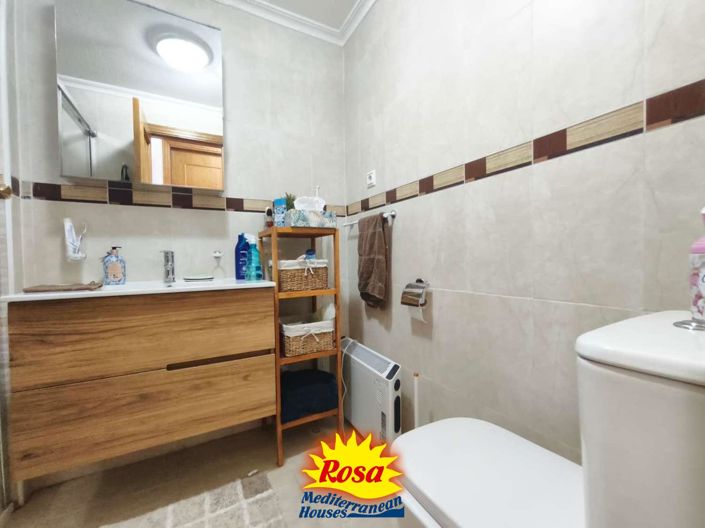 Image No.19-2 Bed Apartment for sale