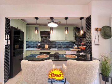 property294215689