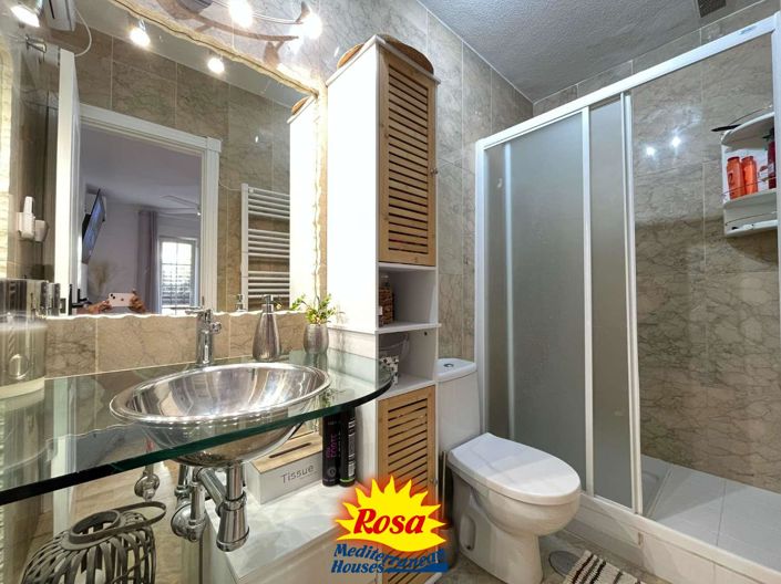 Image No.22-3 Bed Property for sale