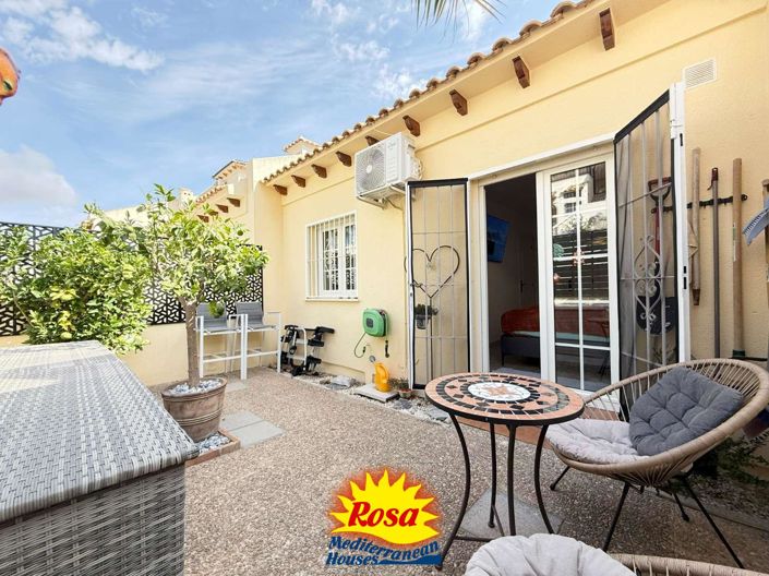 Image No.28-3 Bed Property for sale