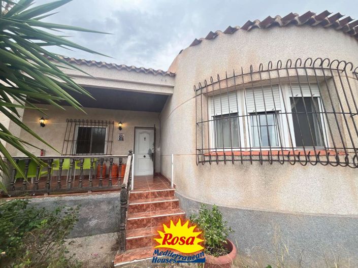 Image No.2-4 Bed Chalet for sale