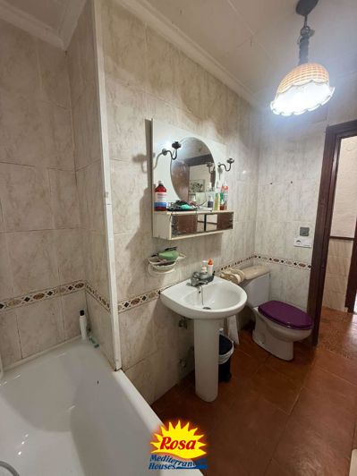 Image No.24-4 Bed Chalet for sale