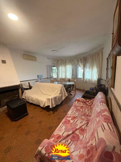 Image No.5-4 Bed Chalet for sale