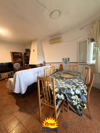 Image No.8-4 Bed Chalet for sale
