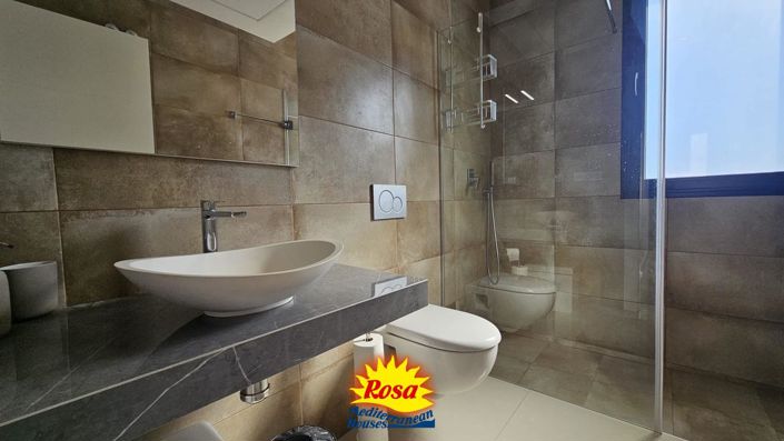 Image No.20-5 Bed Villa for sale
