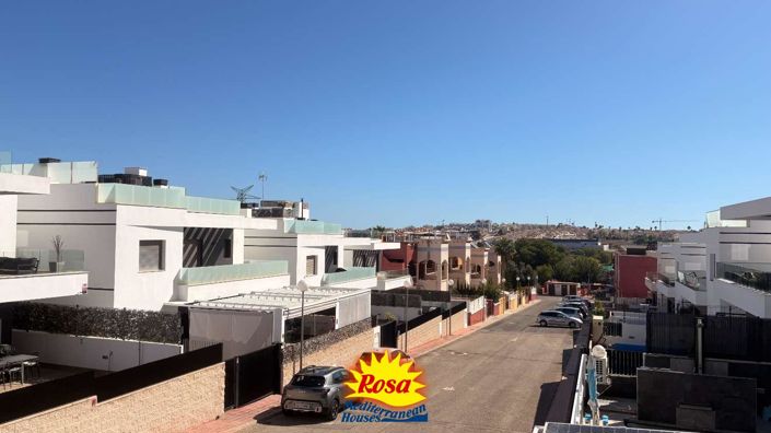 Image No.27-5 Bed Villa for sale