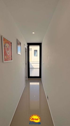 Image No.37-5 Bed Villa for sale