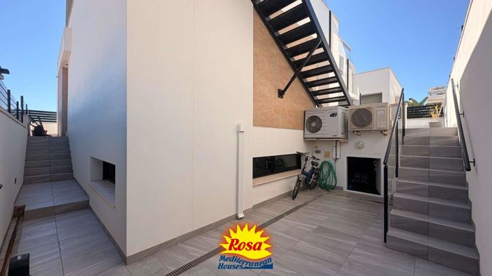 Image No.4-5 Bed Villa for sale
