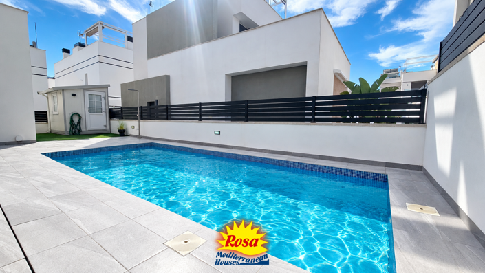 Image No.8-5 Bed Villa for sale