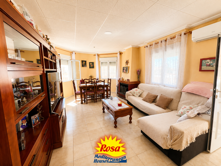 Image No.6-5 Bed Chalet for sale