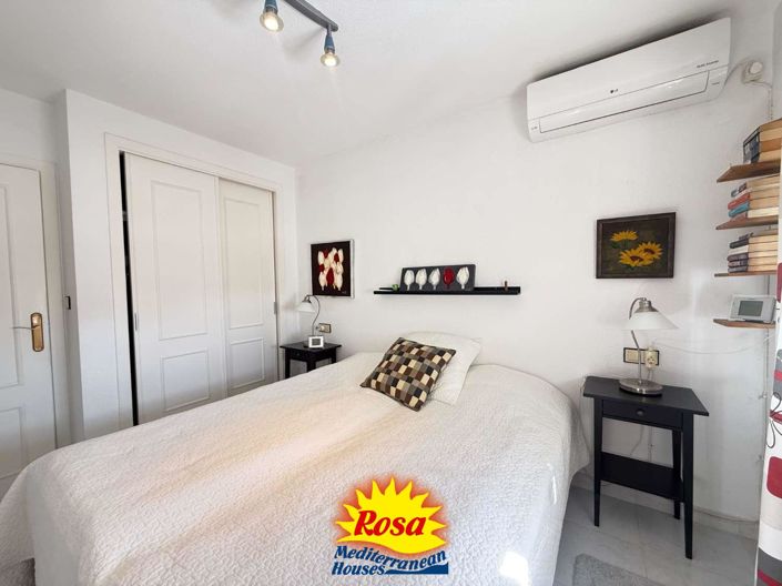 Image No.17-3 Bed Apartment for sale