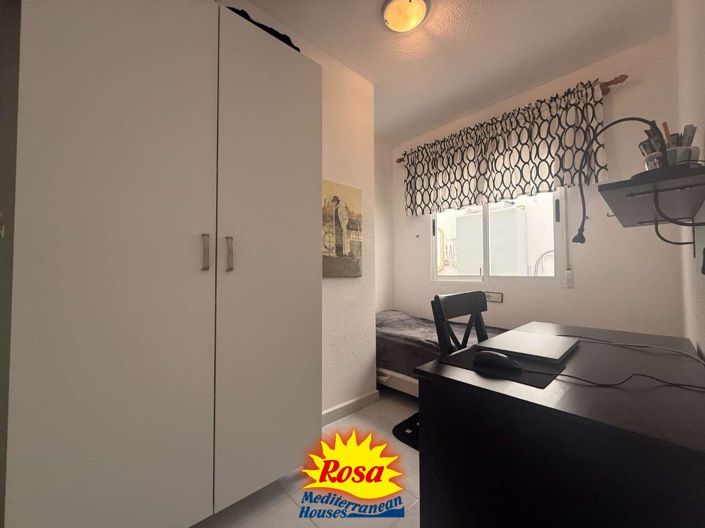 Image No.25-3 Bed Apartment for sale