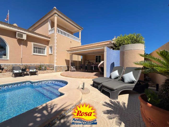 Image No.4-4 Bed Villa for sale