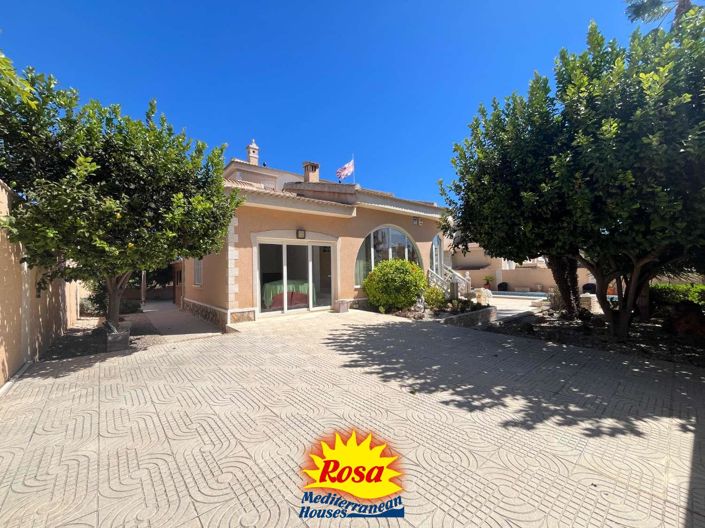 Image No.45-4 Bed Villa for sale