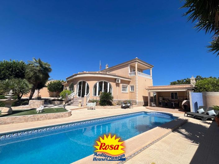 Image No.7-4 Bed Villa for sale