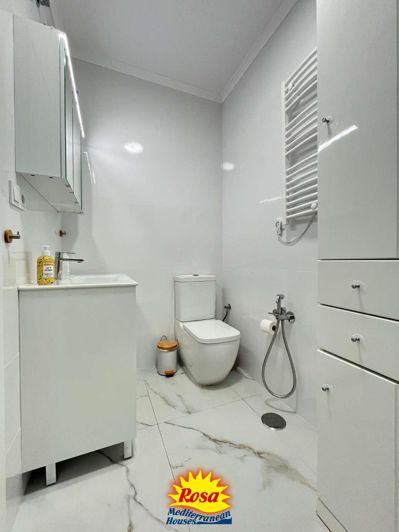 Image No.13-2 Bed Property for sale