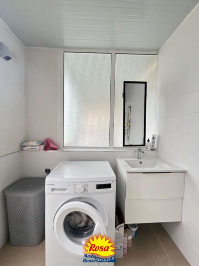 Image No.25-2 Bed Property for sale