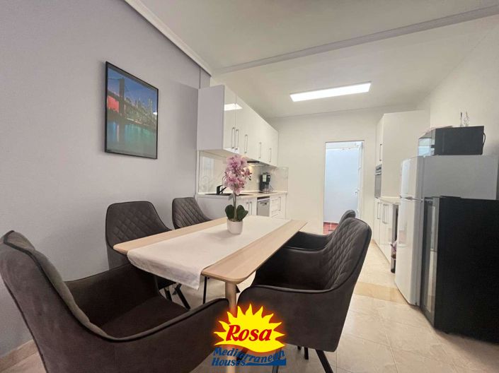 Image No.7-2 Bed Property for sale